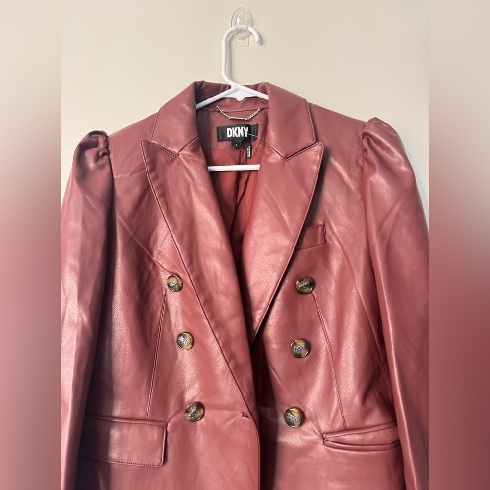 DKNY Jacket Red Faux Leather Size 6 NWT - Picture 3 of 10